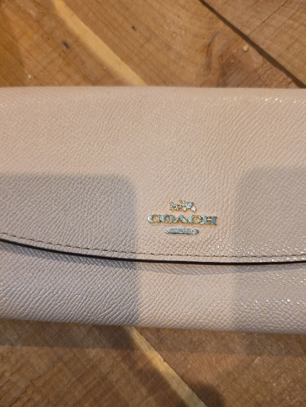 Coach Delicate pink slim wallet
